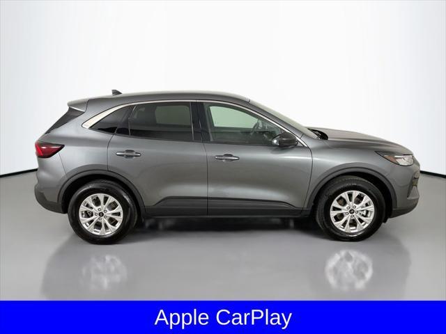 Photo of 2024 Carbonized Gray Metallic Ford Escape
