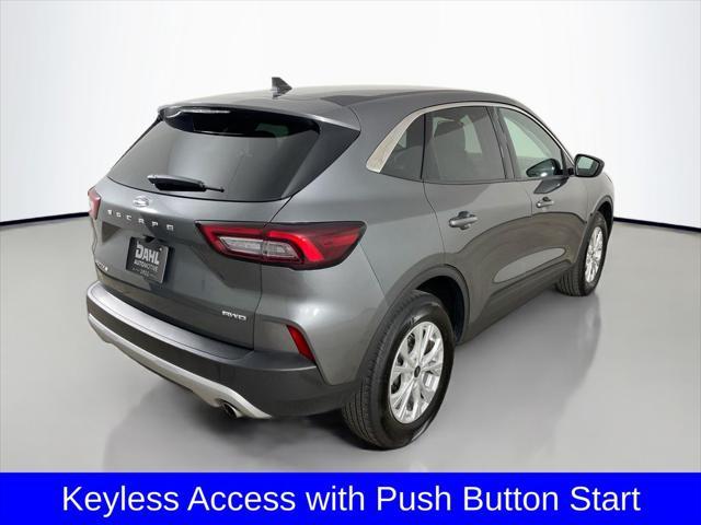 Photo of 2024 Carbonized Gray Metallic Ford Escape