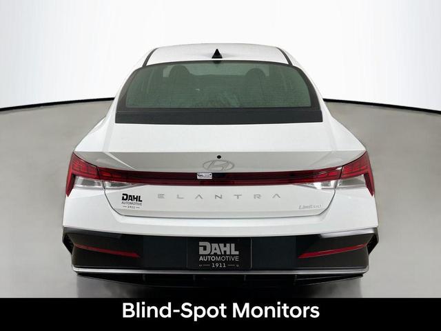 Photo of 2025 Serenity White Hyundai ELANTRA