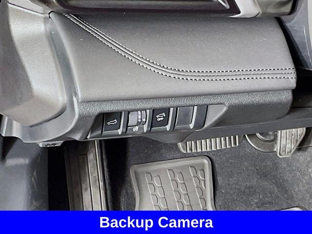 Photo of 2025 Silver Metallic Subaru Outback