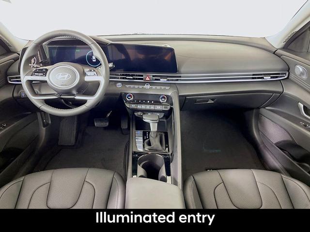 Photo of 2025 Abyss Black Hyundai ELANTRA