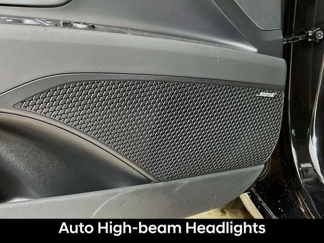 Photo of 2025 Abyss Black Hyundai ELANTRA