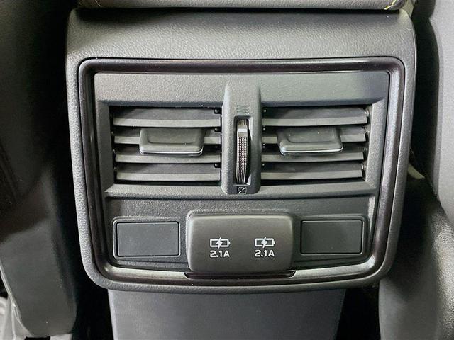 Photo of 2025 White Pearl Subaru Forester