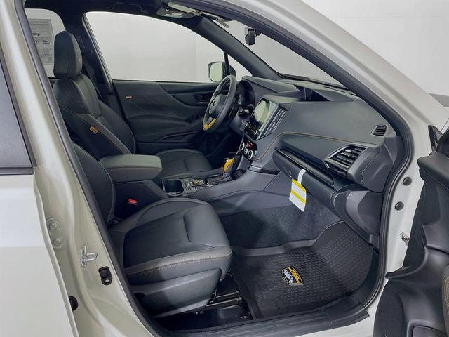 Photo of 2025 White Pearl Subaru Forester