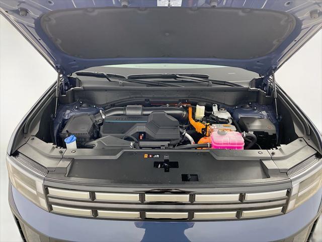 Photo of 2025 Atlantis Blue Hyundai SANTA FE