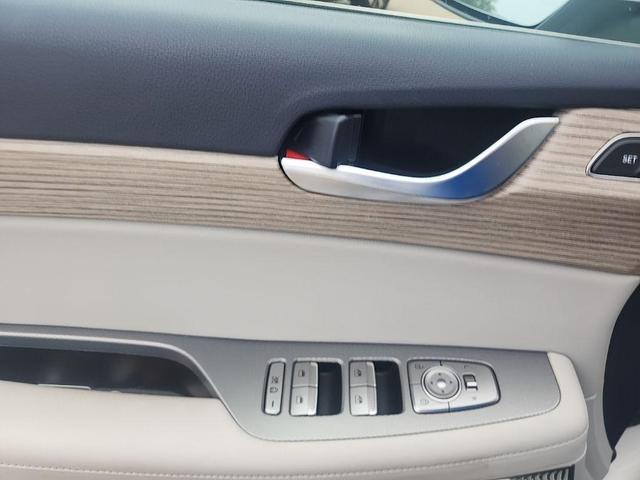 Photo of 2022 Hyper White Hyundai PALISADE