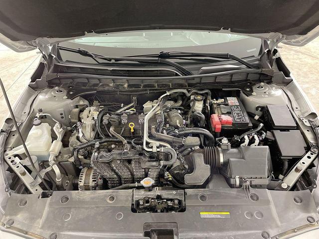 Photo of 2023 Brilliant Silver Metallic Nissan Altima