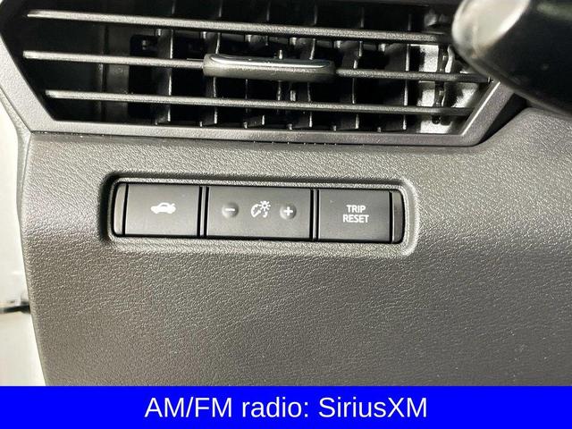 Photo of 2023 Brilliant Silver Metallic Nissan Altima