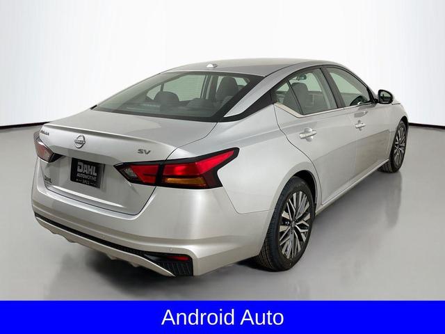 Photo of 2023 Brilliant Silver Metallic Nissan Altima