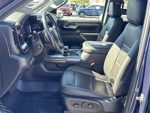 Photo of 2022 Northsky Blue Metallic Chevrolet Silverado 1500