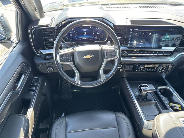 Photo of 2022 Northsky Blue Metallic Chevrolet Silverado 1500