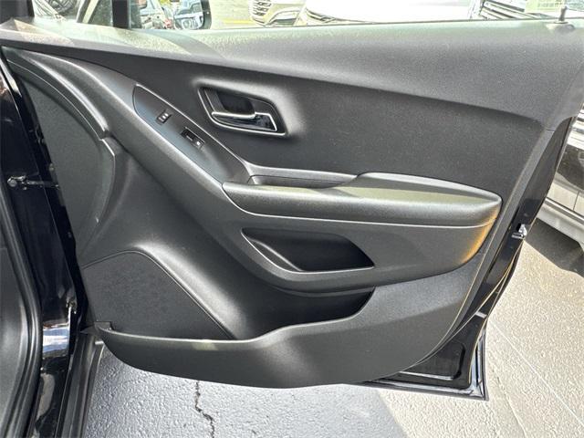 Photo of 2021 Mosaic Black Metallic Chevrolet Trax
