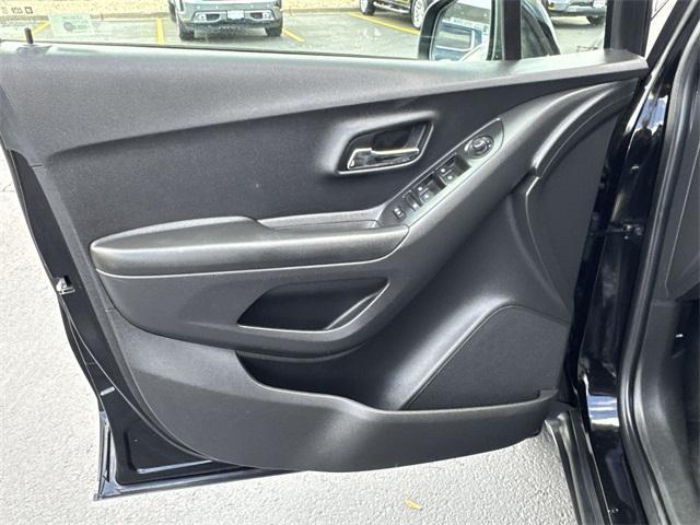Photo of 2021 Mosaic Black Metallic Chevrolet Trax