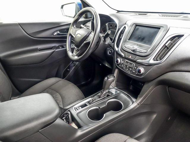 Photo of 2021 Pacific Blue Metallic Chevrolet Equinox