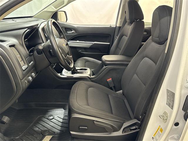 Photo of 2022 Summit White Chevrolet Colorado