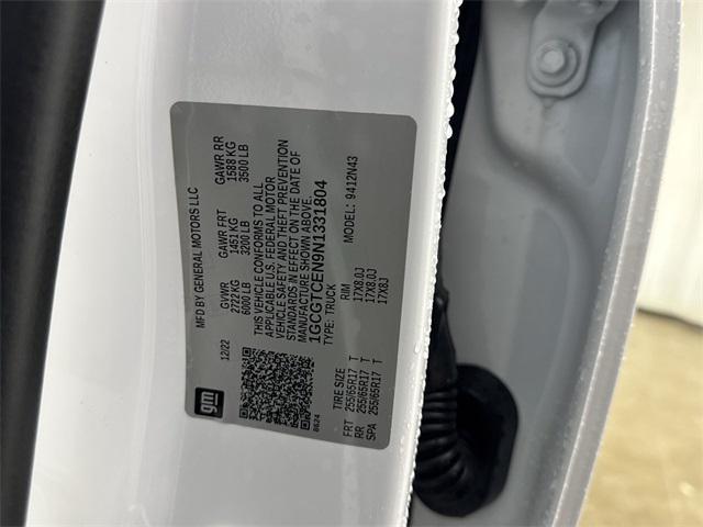 Photo of 2022 Summit White Chevrolet Colorado