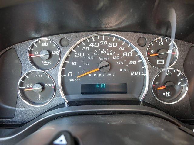 Photo of 2025 Summit White Chevrolet Express 2500