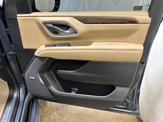 Photo of 2022 Evergreen Gray Metallic Chevrolet Tahoe