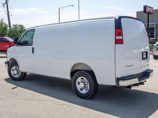 Photo of 2025 Summit White Chevrolet Express 2500