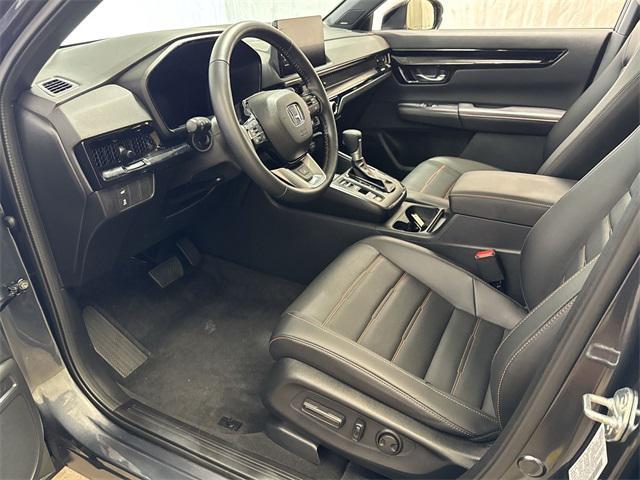 Photo of 2025 Gray Honda CR-V Hybrid