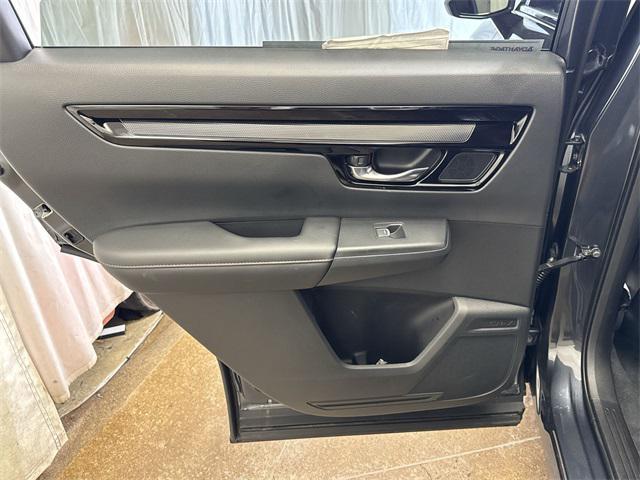 Photo of 2025 Gray Honda CR-V Hybrid