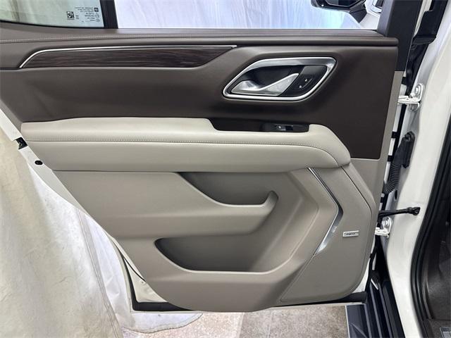 Photo of 2024 Iridescent Pearl Tricoat Chevrolet Tahoe