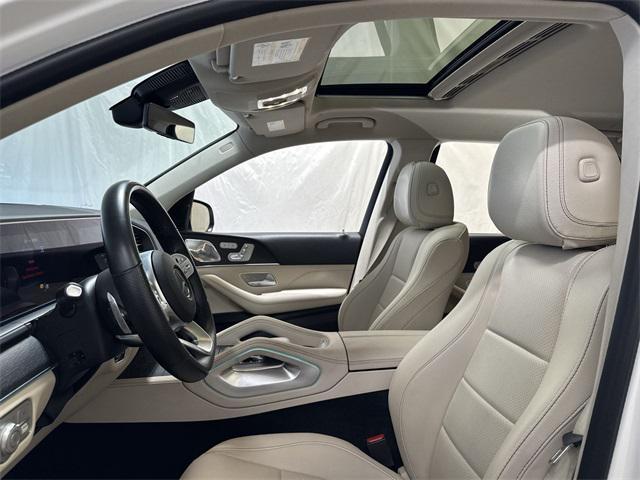 Photo of 2022 White Mercedes-Benz GLS 450