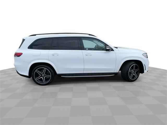 Photo of 2022 White Mercedes-Benz GLS 450