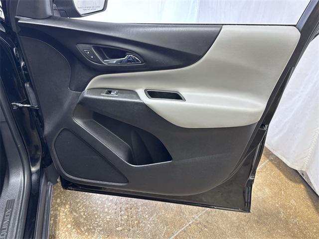 Photo of 2024 Mosaic Black Metallic Chevrolet Equinox