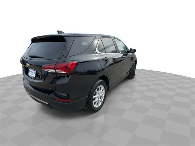 Photo of 2024 Mosaic Black Metallic Chevrolet Equinox