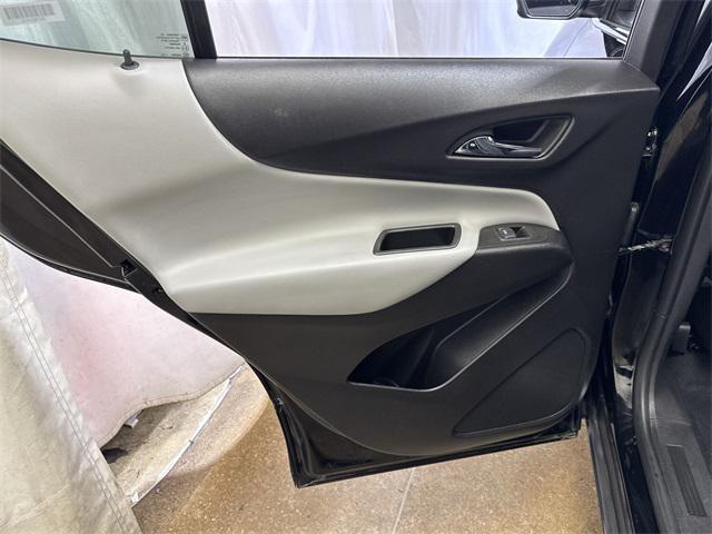 Photo of 2024 Mosaic Black Metallic Chevrolet Equinox