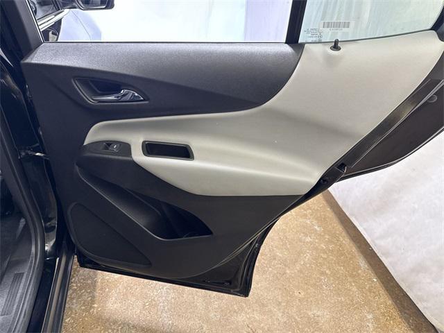 Photo of 2024 Mosaic Black Metallic Chevrolet Equinox