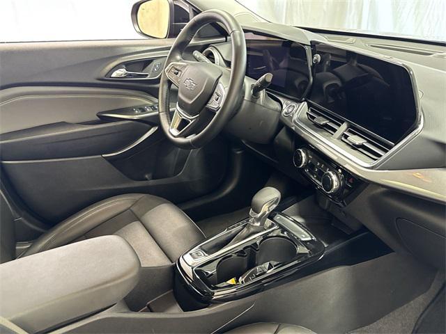 Photo of 2024 Crimson Metallic Chevrolet Trax