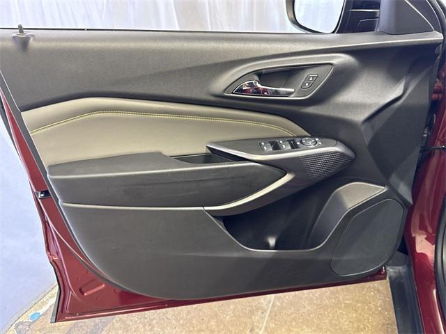 Photo of 2024 Crimson Metallic Chevrolet Trax