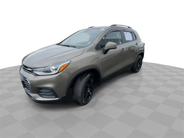 Photo of 2022 Stone Gray Metallic Chevrolet Trax