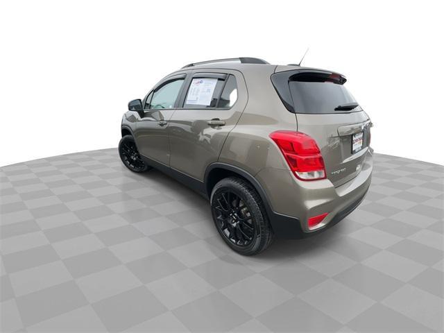 Photo of 2022 Stone Gray Metallic Chevrolet Trax