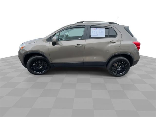 Photo of 2022 Stone Gray Metallic Chevrolet Trax