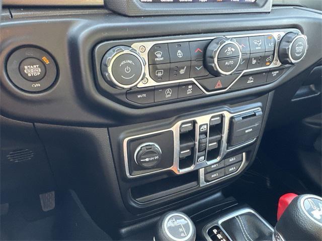 Photo of 2022 Black Clearcoat Jeep Wrangler Unlimited