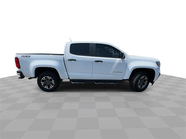 Photo of 2022 Summit White Chevrolet Colorado