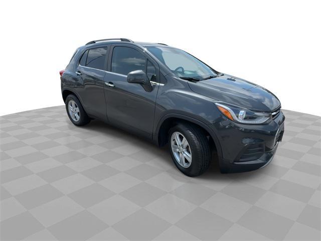 Photo of 2018 Nightfall Gray Chevrolet Trax
