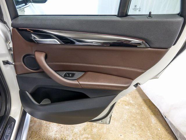 Photo of 2018 Alpine White BMW X1
