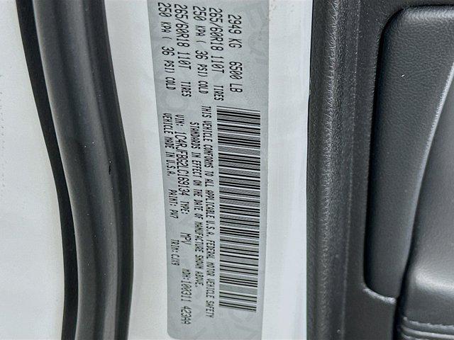 Photo of 2020 Bright White Clearcoat Jeep Grand Cherokee