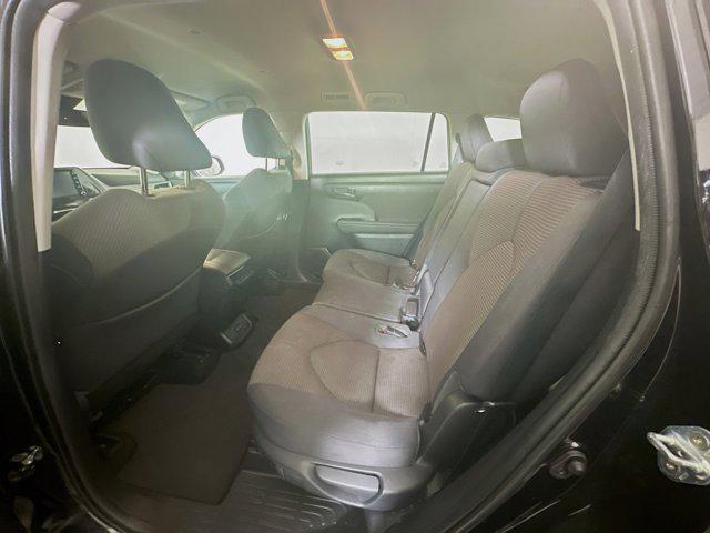 Photo of 2022 Midnight Black Metallic Toyota Highlander