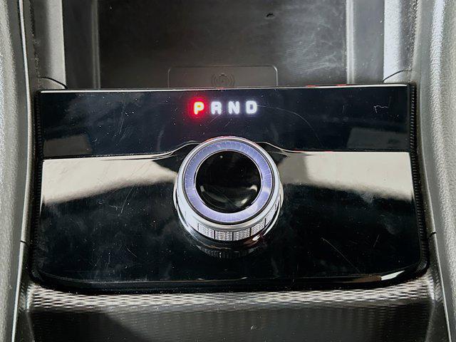 Photo of 2024 Diamond Black Crystal Pearlcoat Jeep Grand Cherokee L