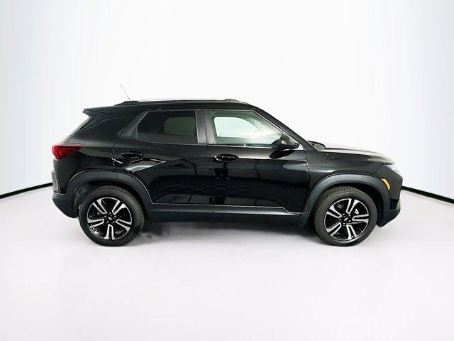 Photo of 2023 Mosaic Black Metallic Chevrolet Trailblazer