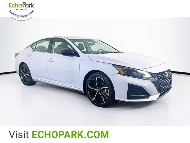Photo of 2024 Gray Sky Pearl Nissan Altima