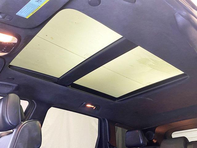 Photo of 2015 Granite Crystal Metallic Clearcoat Jeep Grand Cherokee
