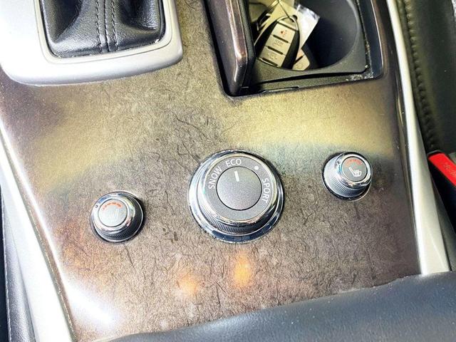Photo of 2015 Liquid Platinum INFINITI QX60