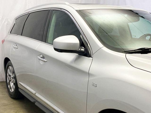 Photo of 2015 Liquid Platinum INFINITI QX60