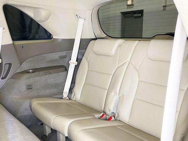 Photo of 2009 Aspen White Pearl Acura MDX